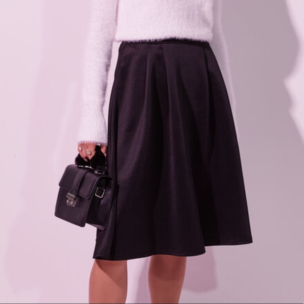 Nwot Chic boutique skirt